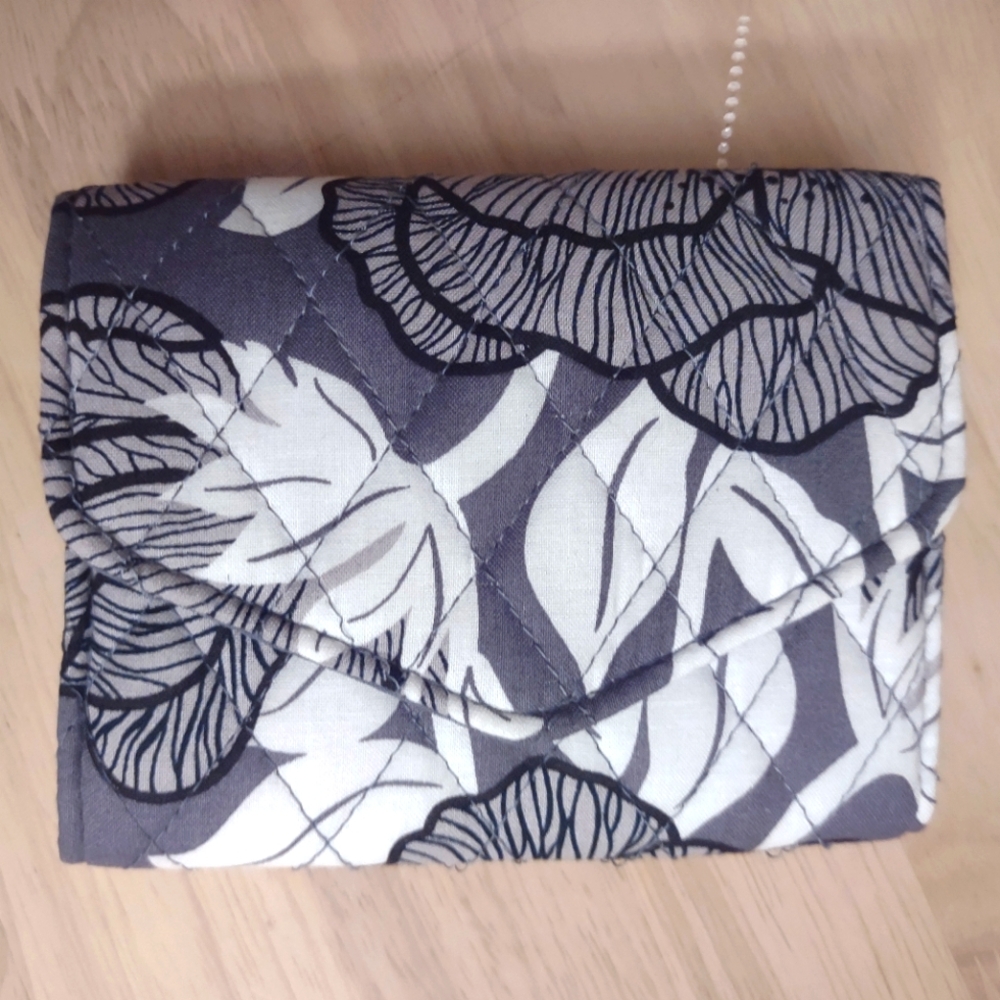 Vera Bradley Floral Moon Shadow Meadow Soft Quilted Fold Wallet ID Cardholder